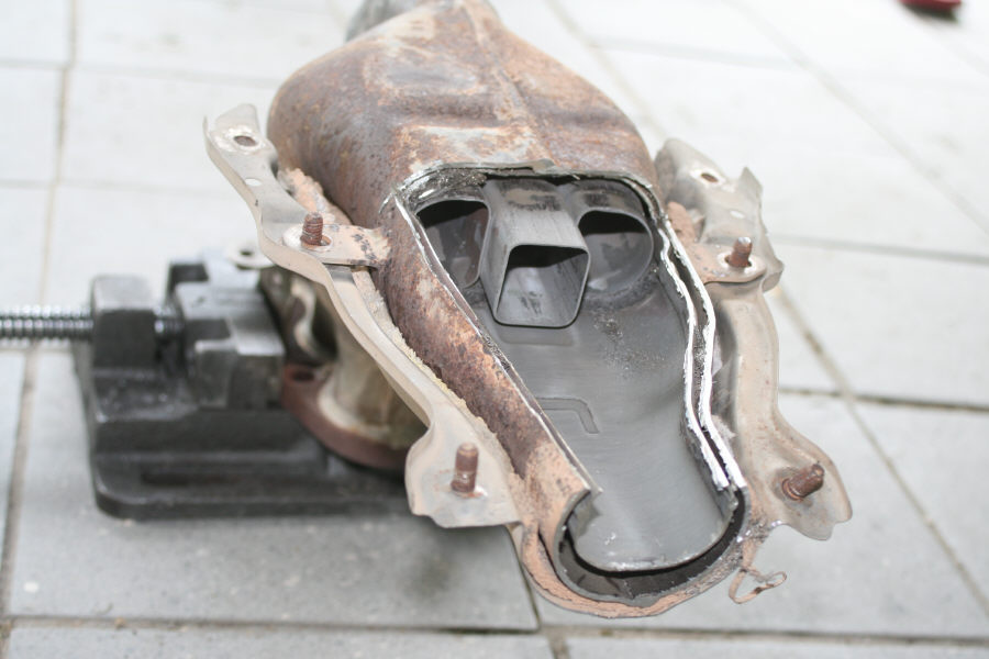 Cut Away of Stock Header.jpg