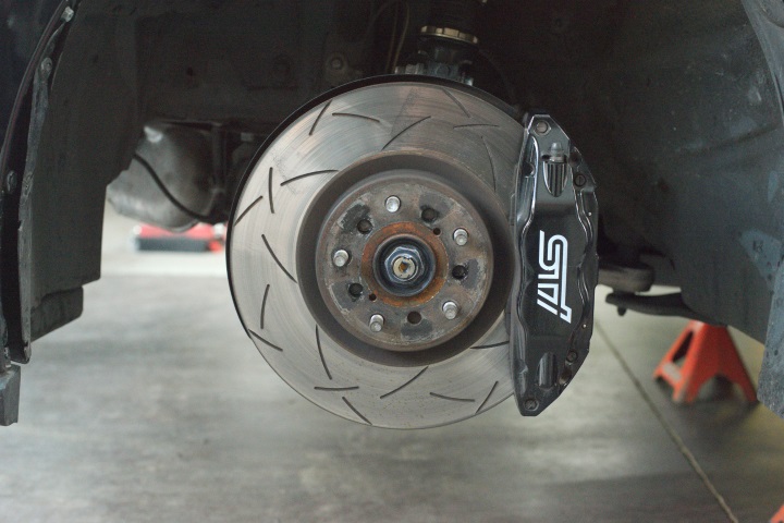 Upgrading a WRX STI with DBA 5000 Series T3 2pc rotors - 4.jpg