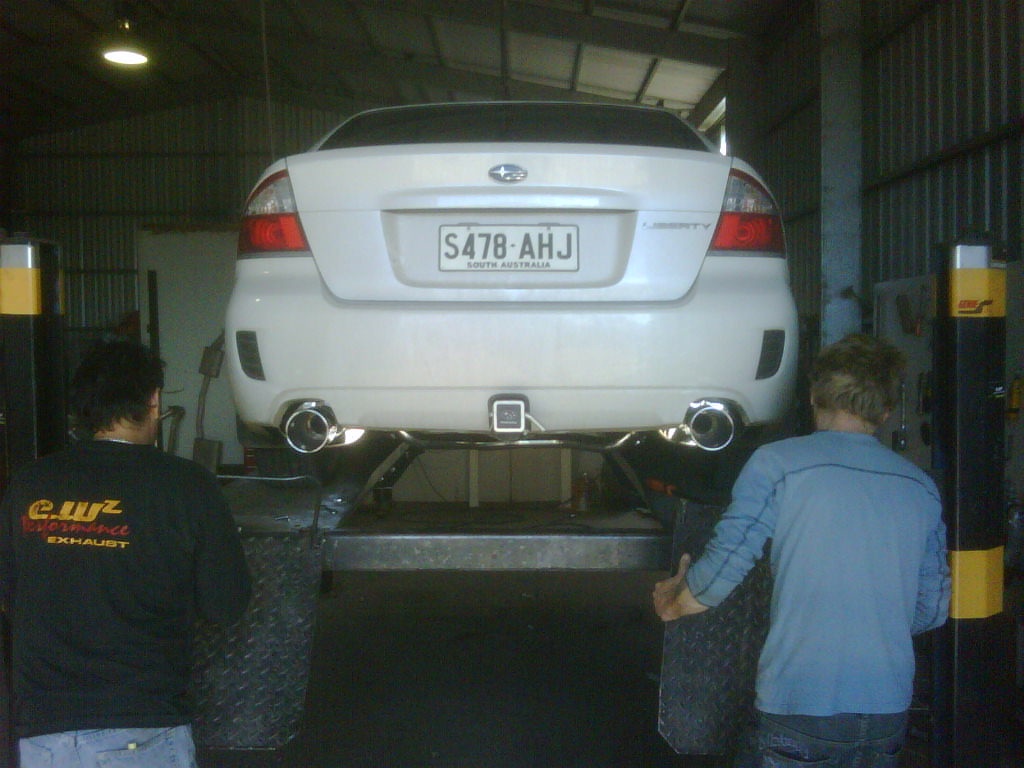 Exhaust.jpg