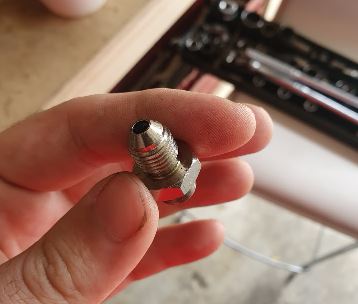AN oil feed adapter.JPG